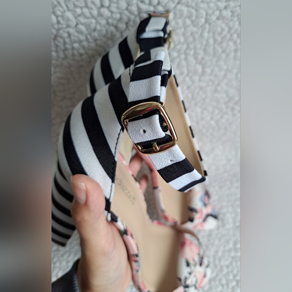 Shoe Dazzle Black and Pink Striped Heels - Picture 9 of 9